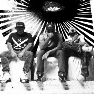 Listen to Una canción mas de amor (feat. Bragi & Deobu) (Explicit) song with lyrics from LoopX