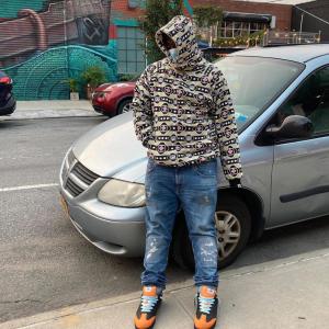 SHOKU RADIO的專輯Yellow Tape! (feat. Polo Perks <3 <3 <3) [Explicit]