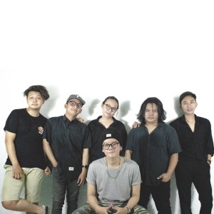 Listen to Percayalah song with lyrics from Mure