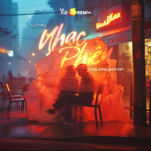 Dengarkan lagu Cung Đàn Vỡ Đôi & Mời Anh Vào Team Em nyanyian Chi Pu dengan lirik