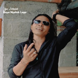 Dengarkan Boya Nyeluk Lega lagu dari Yan Srikandi dengan lirik