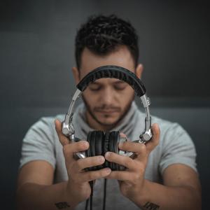 default playlist img