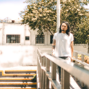 default playlist img