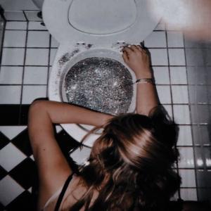 ดาวน์โหลดและฟังเพลง Penthouse rock (Explicit) พร้อมเนื้อเพลงจาก Bl4vkst4r