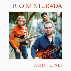 ดาวน์โหลดและฟังเพลง Brincadeiras พร้อมเนื้อเพลงจาก Trio Misturada