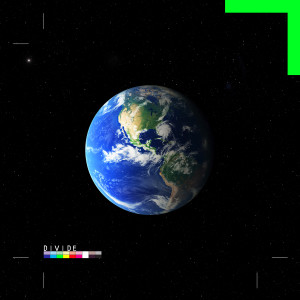 收听World的Divide歌词歌曲