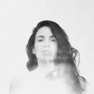 Dengarkan Shine lagu dari Yael Naïm dengan lirik