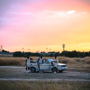 收聽PLM的TIENE EL DON歌詞歌曲