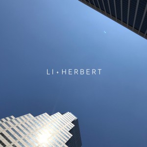 收聽Li + Herbert的Glass Beads歌詞歌曲