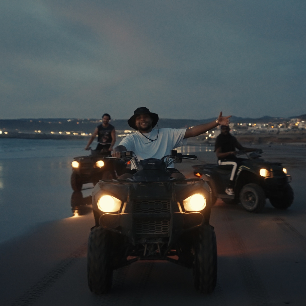 Baila (Explicit)