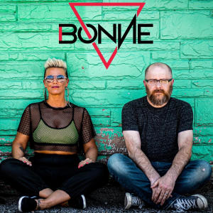 收聽Bonne的Inside of Me (Radio Edit)歌詞歌曲