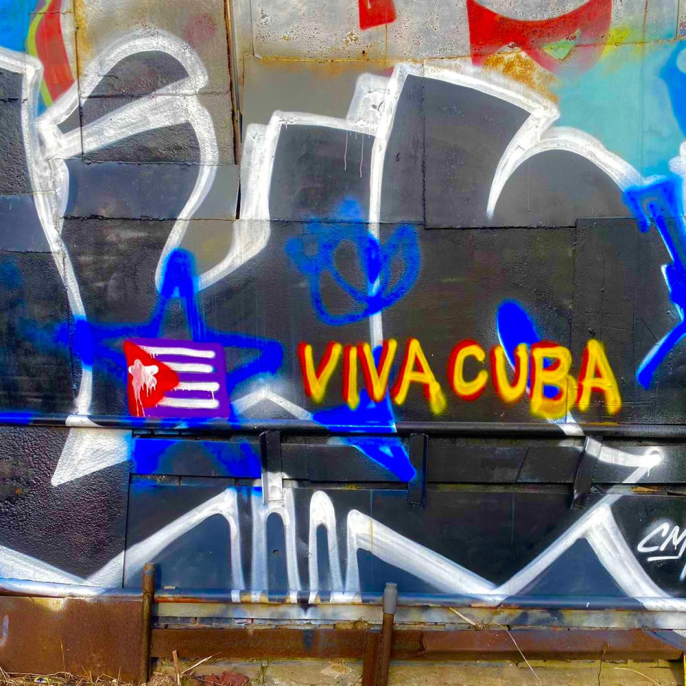 MI SALSA CUBANA (Explicit)