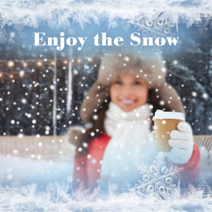 Dengarkan Winter Lounge lagu dari Cafe Piano Music Collection dengan lirik
