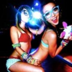 ดาวน์โหลดและฟังเพลง Thr0w It Backxx (Explicit) พร้อมเนื้อเพลงจาก Xaxanity