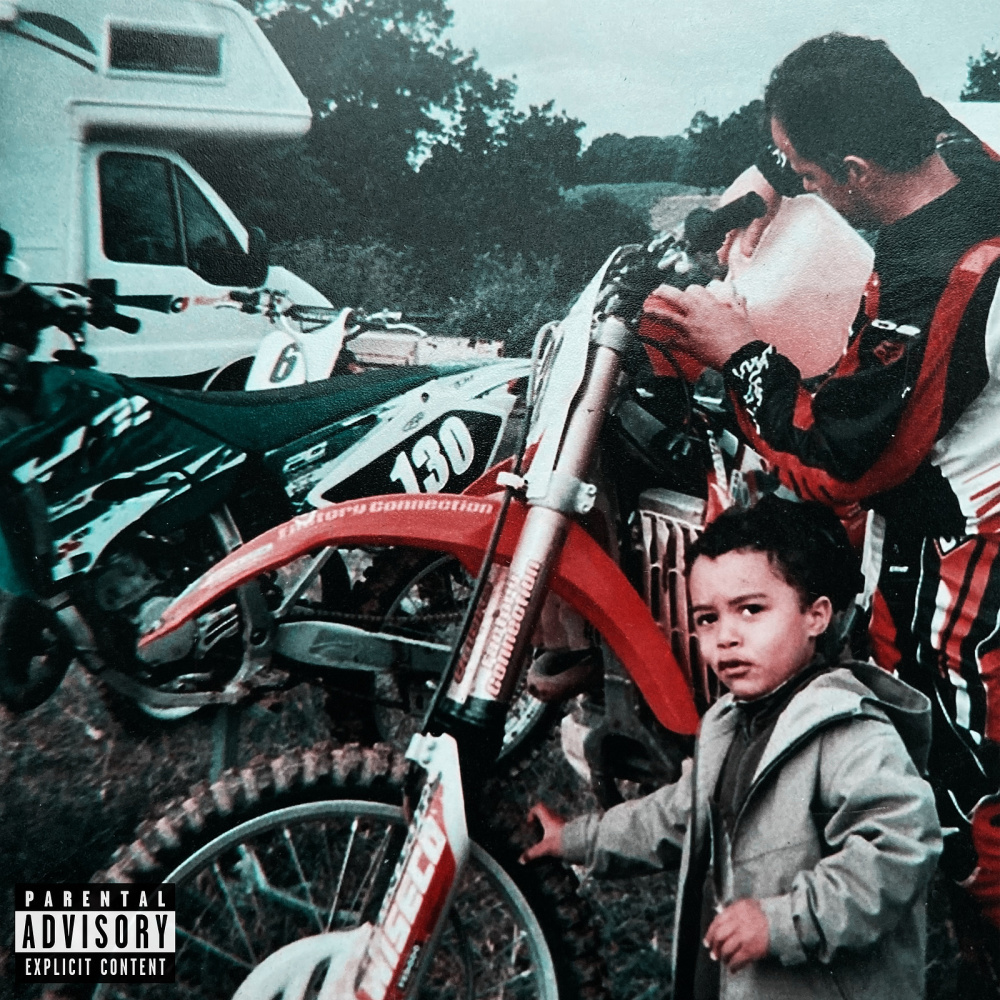 EN FRANCE (Explicit)