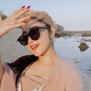 Vivi Artika (2022) dari Vivi Artika