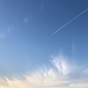 Listen to 広いところへ song with lyrics from Asiat