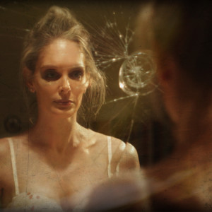 收听Bryan Fox的Rise歌词歌曲