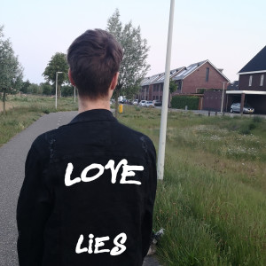 Dengarkan lagu Love Lies (Explicit) nyanyian Bright Shadxw dengan lirik