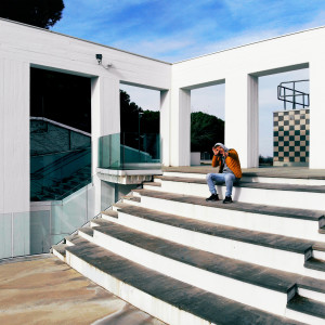 Dengarkan lagu Slowmo nyanyian Ray Klieber dengan lirik