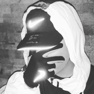 Dengarkan Calma Meu Amor (Explicit) lagu dari DJ PV do SI dengan lirik