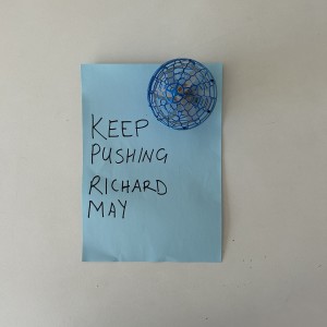 收聽Richard May的Keep Pushing歌詞歌曲
