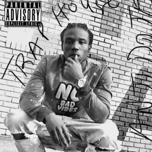 Dengarkan lagu New Tune nyanyian Dontch dengan lirik