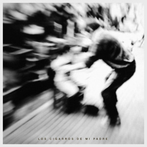 Listen to Los cigarros de mi padre song with lyrics from Oro