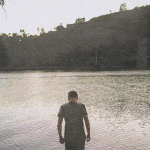 Album Warning (feat. Matthew Gold) (Explicit) from Grant Rebound