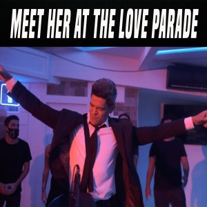 ดาวน์โหลดและฟังเพลง Meet her at the love parade (Barranquilla version) พร้อมเนื้อเพลงจาก The Kraken