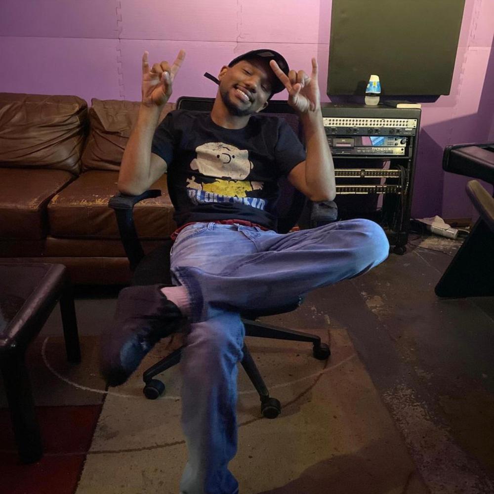 Peep Shit (Explicit)