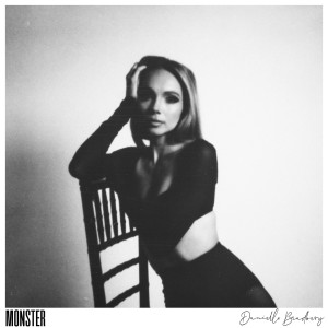 Danielle Bradbery的專輯Monster