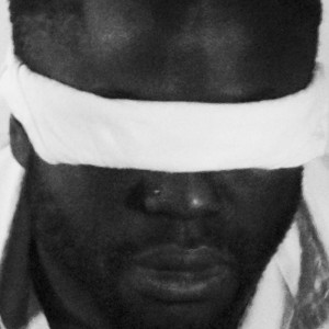 ดาวน์โหลดและฟังเพลง LOW พร้อมเนื้อเพลงจาก Young Fathers