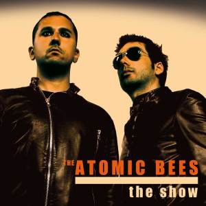 收聽The Atomic Bees的The Show歌詞歌曲