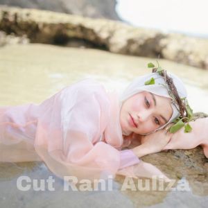 ดาวน์โหลดและฟังเพลง Bahagiamu Melukaiku พร้อมเนื้อเพลงจาก Cut Rani Auliza