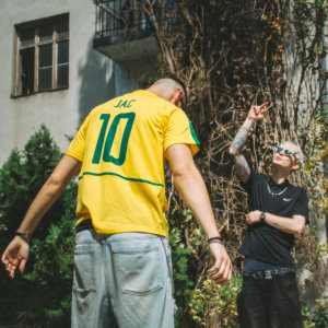 default playlist img