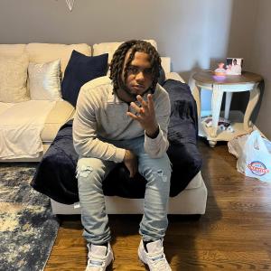 La Pesco的專輯Street Life (feat. R5) [Explicit]