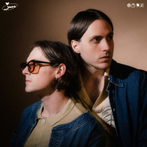 ดาวน์โหลดและฟังเพลง come over พร้อมเนื้อเพลงจาก Joan