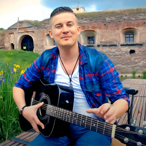 Listen to Femeie Frumoasa song with lyrics from Blaga de la Oradea