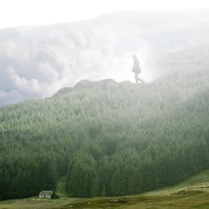 收聽Cezanne的He went to the mountains歌詞歌曲
