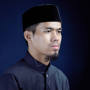 Dengarkan lagu Al Waqiah nyanyian Muhammad Falahuddin dengan lirik