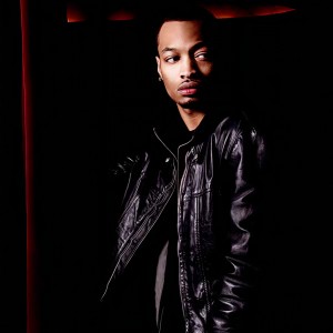 Anthony Q ดาวน์โหลดและฟังเพลงฮิตจาก Anthony Q