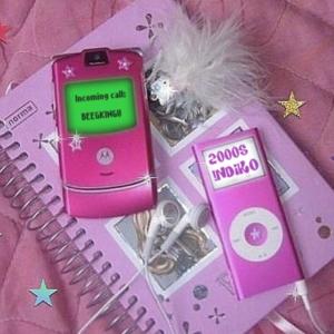 ดาวน์โหลดและฟังเพลง 2000s พร้อมเนื้อเพลงจาก !ndiko