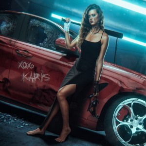 Dengarkan lagu Miserable nyanyian Karis dengan lirik