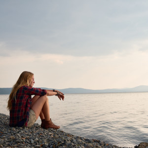 ดาวน์โหลดและฟังเพลง Meditative Breeze พร้อมเนื้อเพลงจาก Relaxing Guru