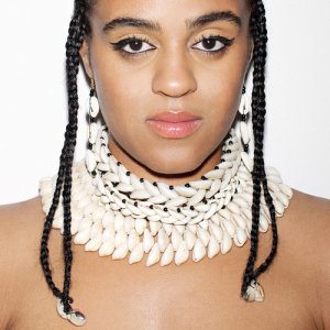ดาวน์โหลดและฟังเพลง Remember พร้อมเนื้อเพลงจาก Seinabo Sey