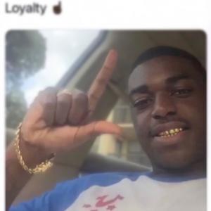 收聽Gata Siza的Kero un poco amor MKT歌詞歌曲