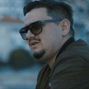 收聽Alban Mehmeti的Dashnia Jem (feat. Kaltrina Selimi)歌詞歌曲