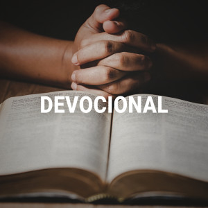 收聽Felipe Vilela的Bença Mãe歌詞歌曲
