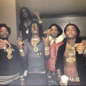 default playlist img